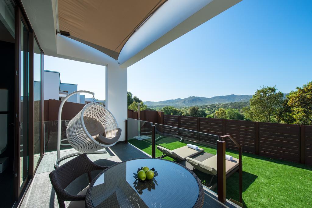 Suites Natura Mas Tapiolas Santa Cristina d'Aro Room photo